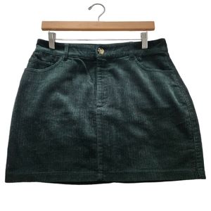 Forever 21 Green Corduroy Mini Skirt Size Large
